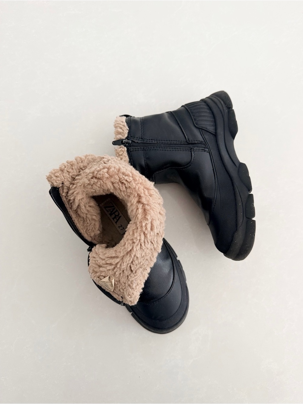 Zara Kids Faux Shearling Lined Winter Boots • Size EU 27/US 10
